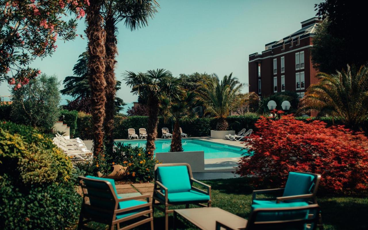 Hotel Benaco Desenzano del Garda Esterno foto