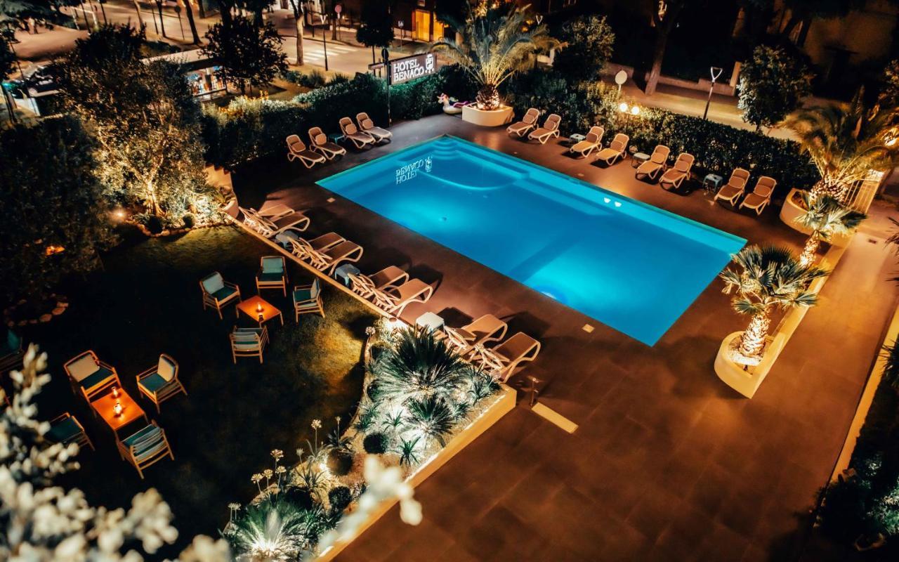 Hotel Benaco Desenzano del Garda Esterno foto