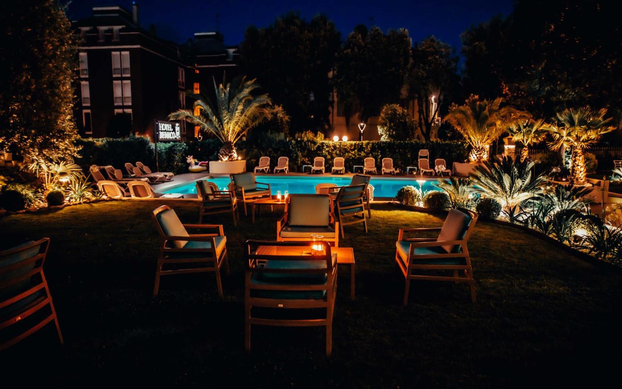 Hotel Benaco Desenzano del Garda Esterno foto